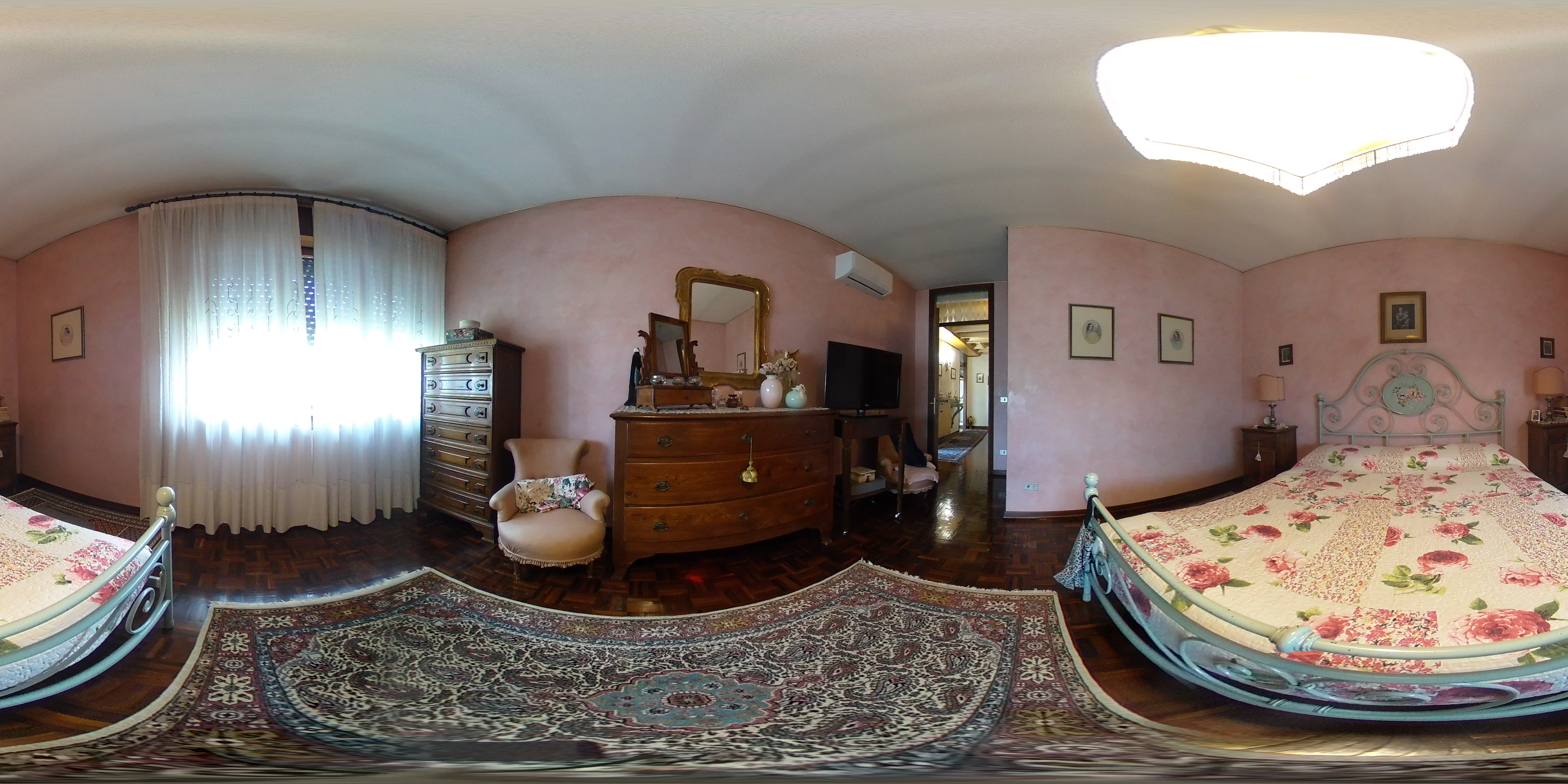 Zoom 360°
