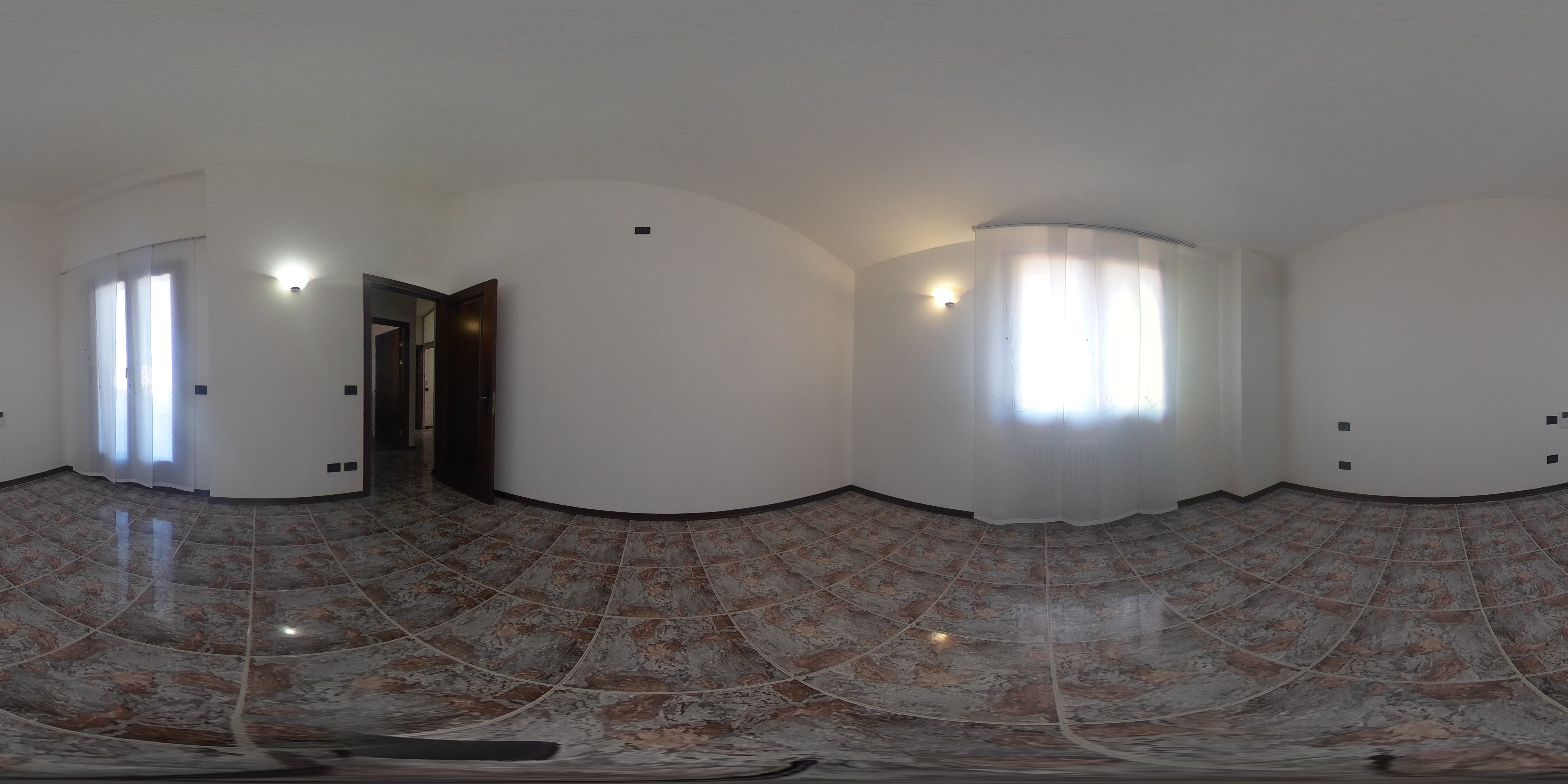 Zoom 360°