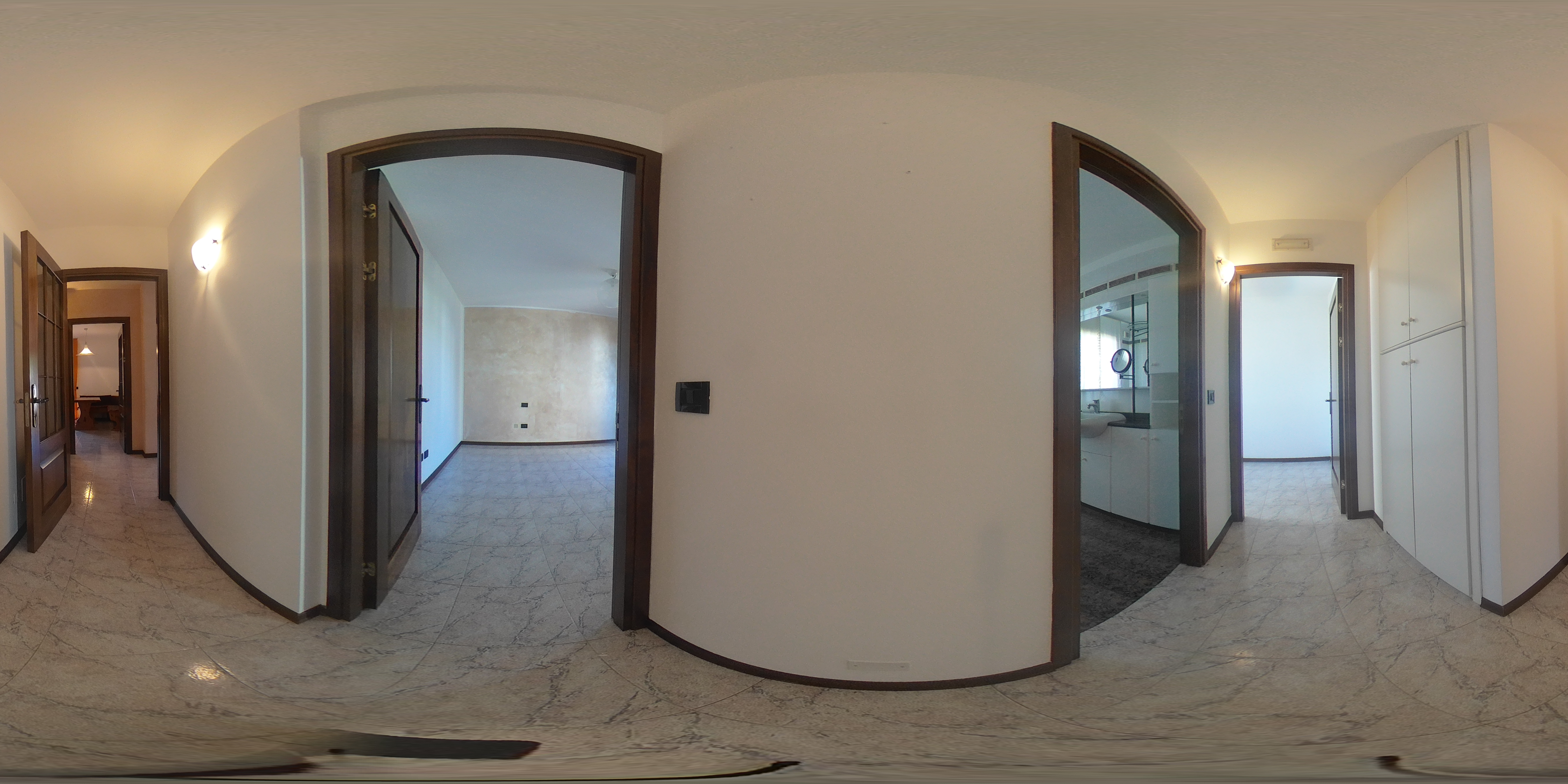 Zoom 360°