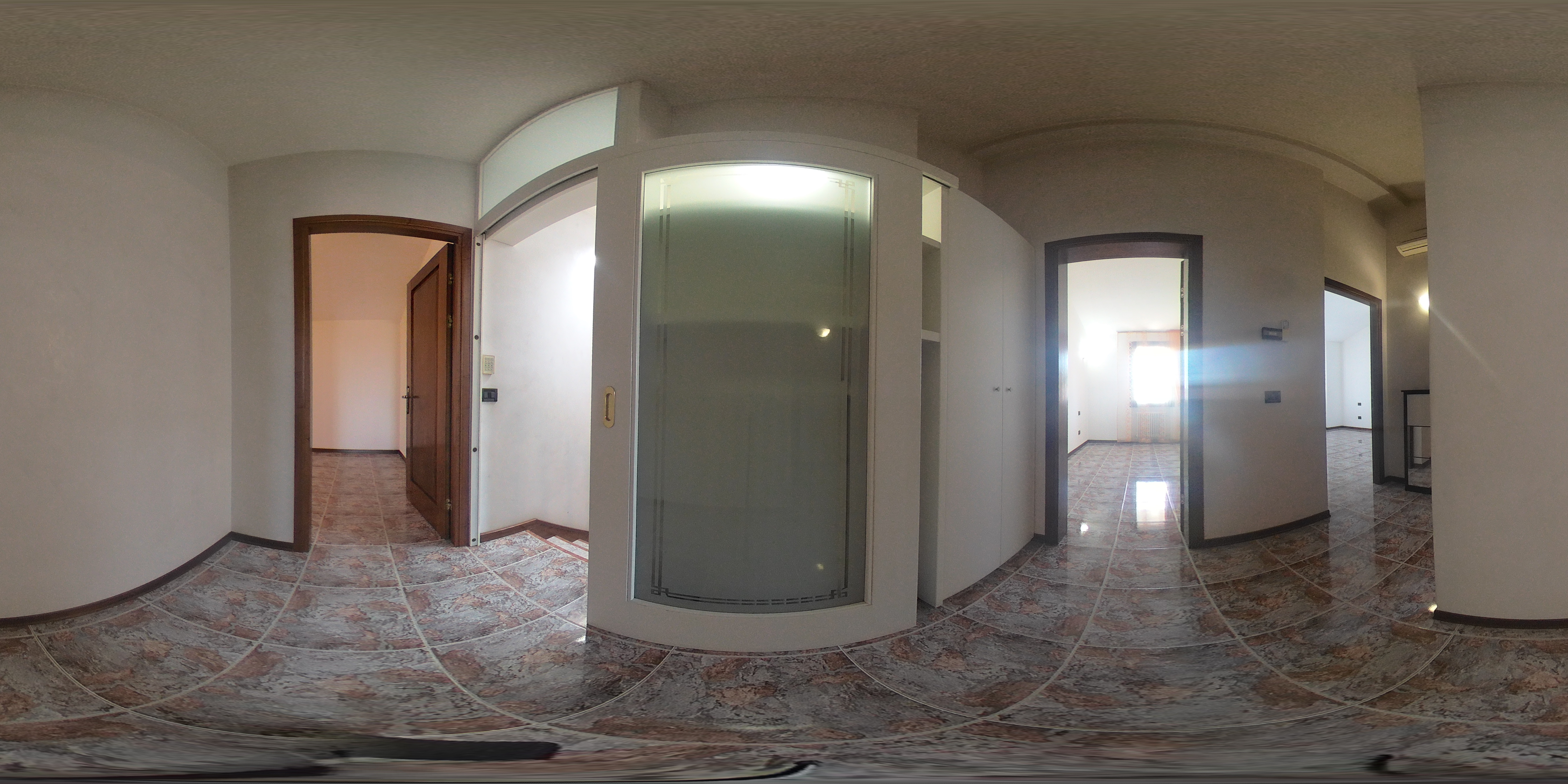 Zoom 360°